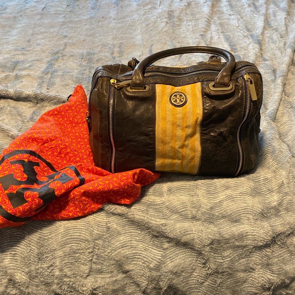 Tory Burch handbag gently used